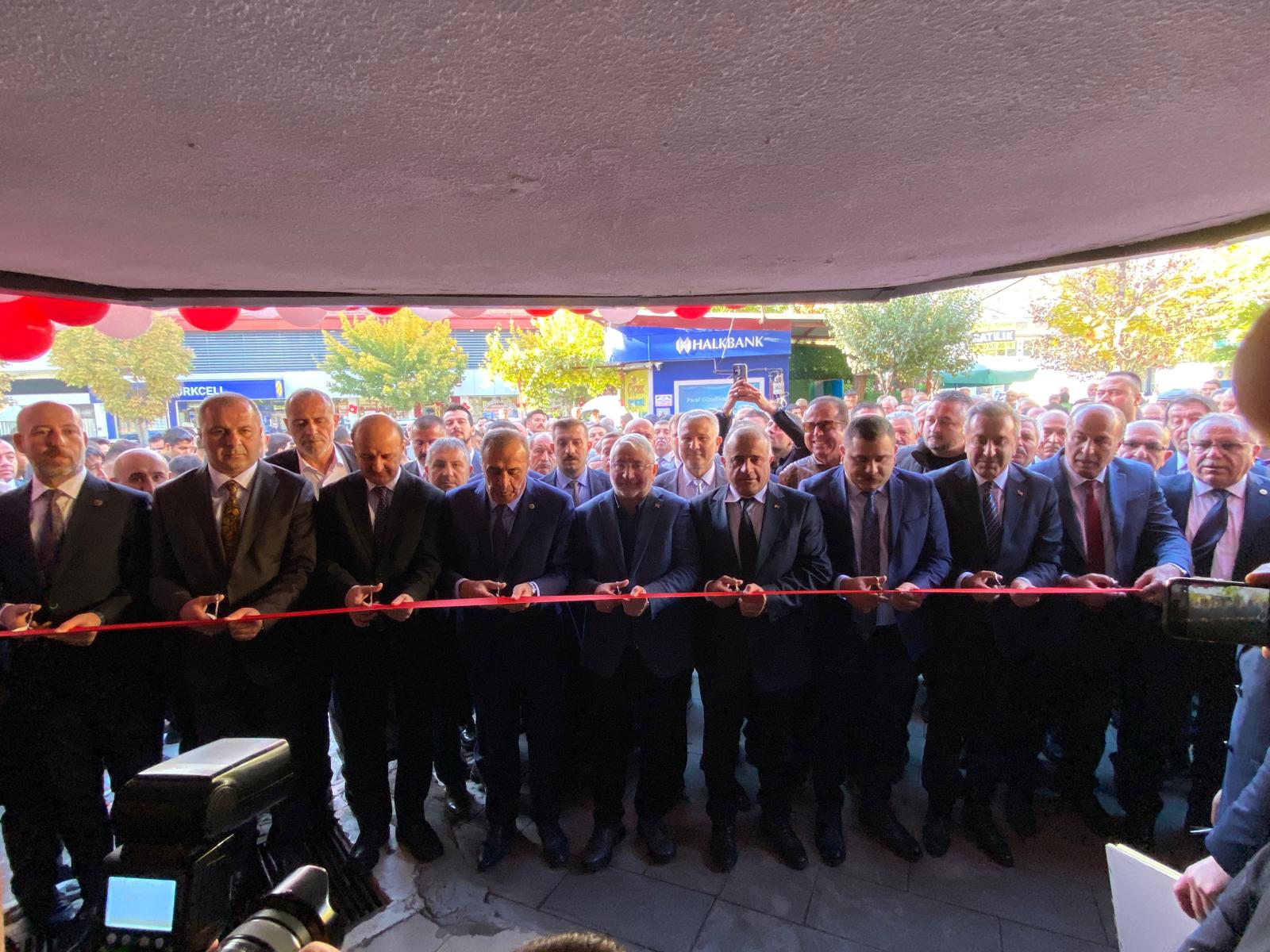 MHP YENİ HİZMET BİNASINA GÖRKEMLİ AÇILIŞ